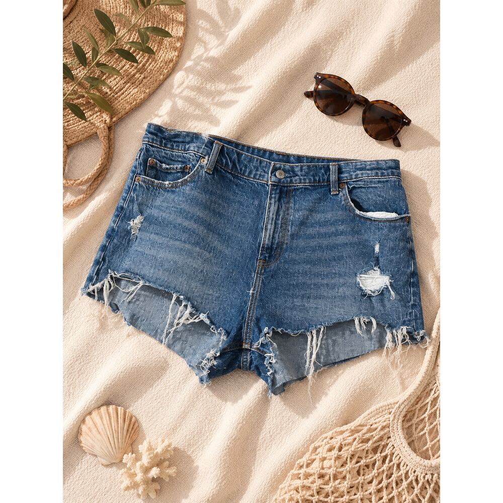 Abercrombie & Fitch Women's Curve Love The Mom Short High Rise Blue Size 36/22